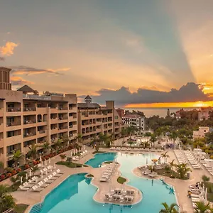 https://gf-victoria.adeje-hotels.com